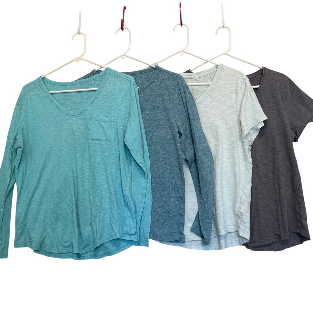 Mixed Lot 4 Women Casual T-Shirt Tops L Blue Green Gray Layer Gym Basics Workout